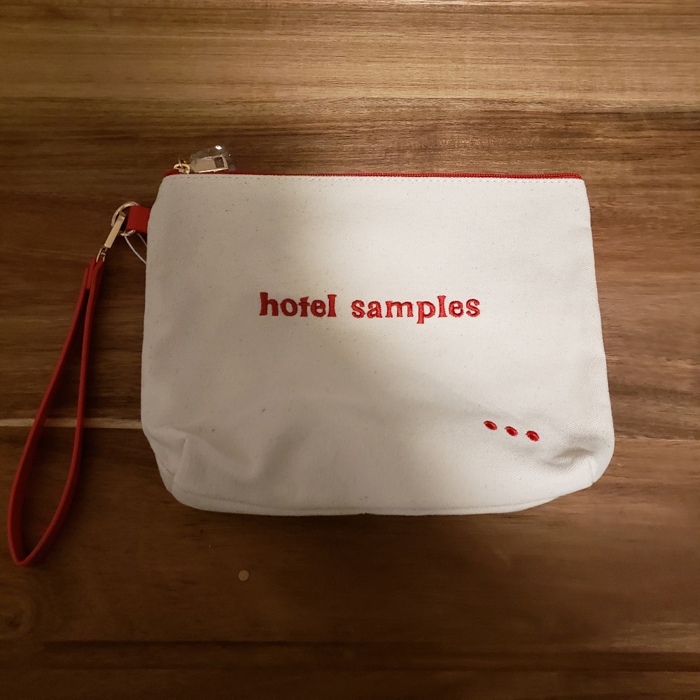 Women's Wristlet Accessory Pouch
